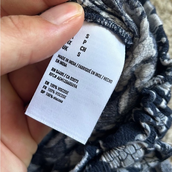 American Eagle Outfitters Floral Wide Leg Pants Blue White Comfy Stretch Boho - Picture 3 of 7